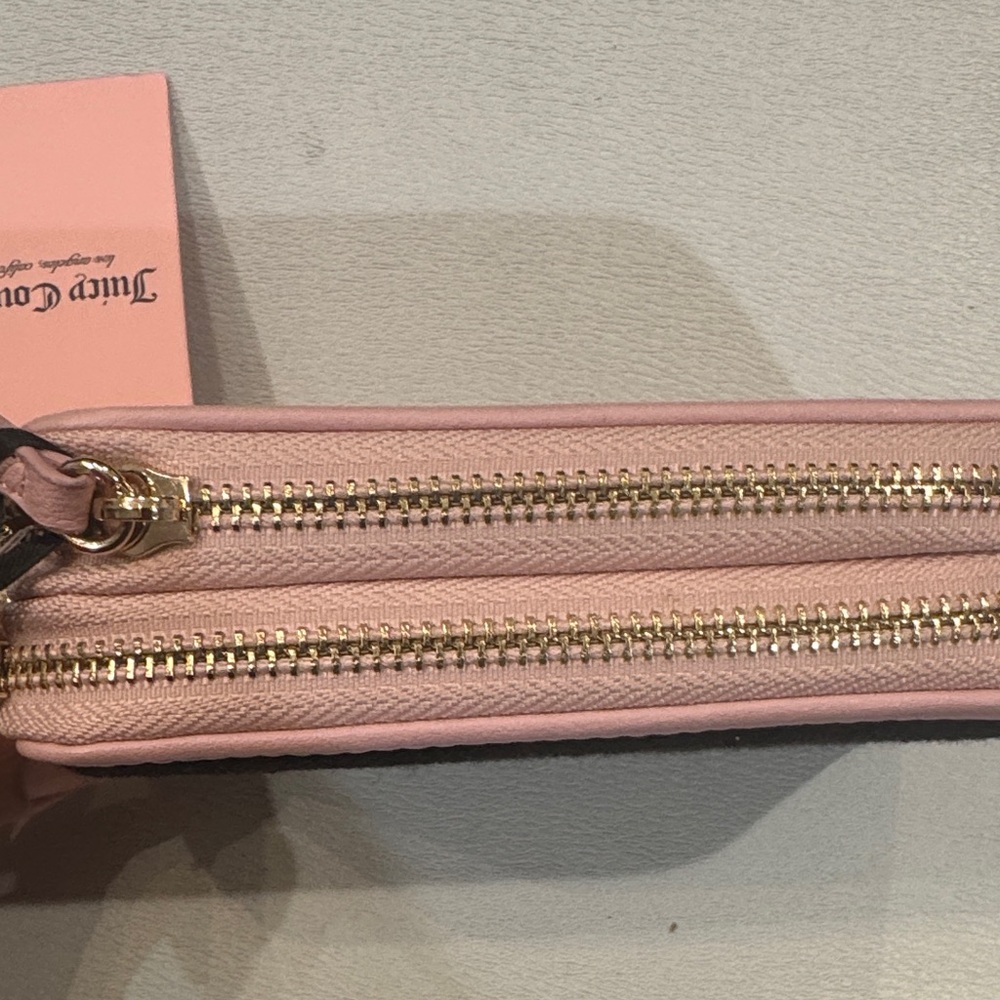 NWT Juicy Couture Wing It Double Medium Zip Around Wallet in Liquorice/Pink - Picture 5 of 7